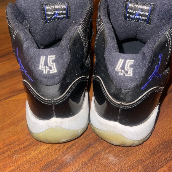 Air Jordan 11 retro Space Jam (GS) - Picture 9 of 10